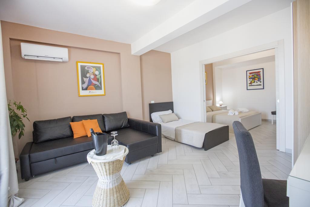 Belvedere Rent Rooms Campofelice Di Roccella Exterior foto