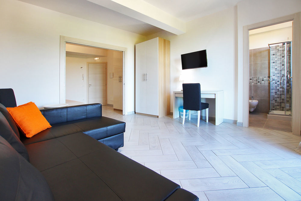 Belvedere Rent Rooms Campofelice Di Roccella Exterior foto