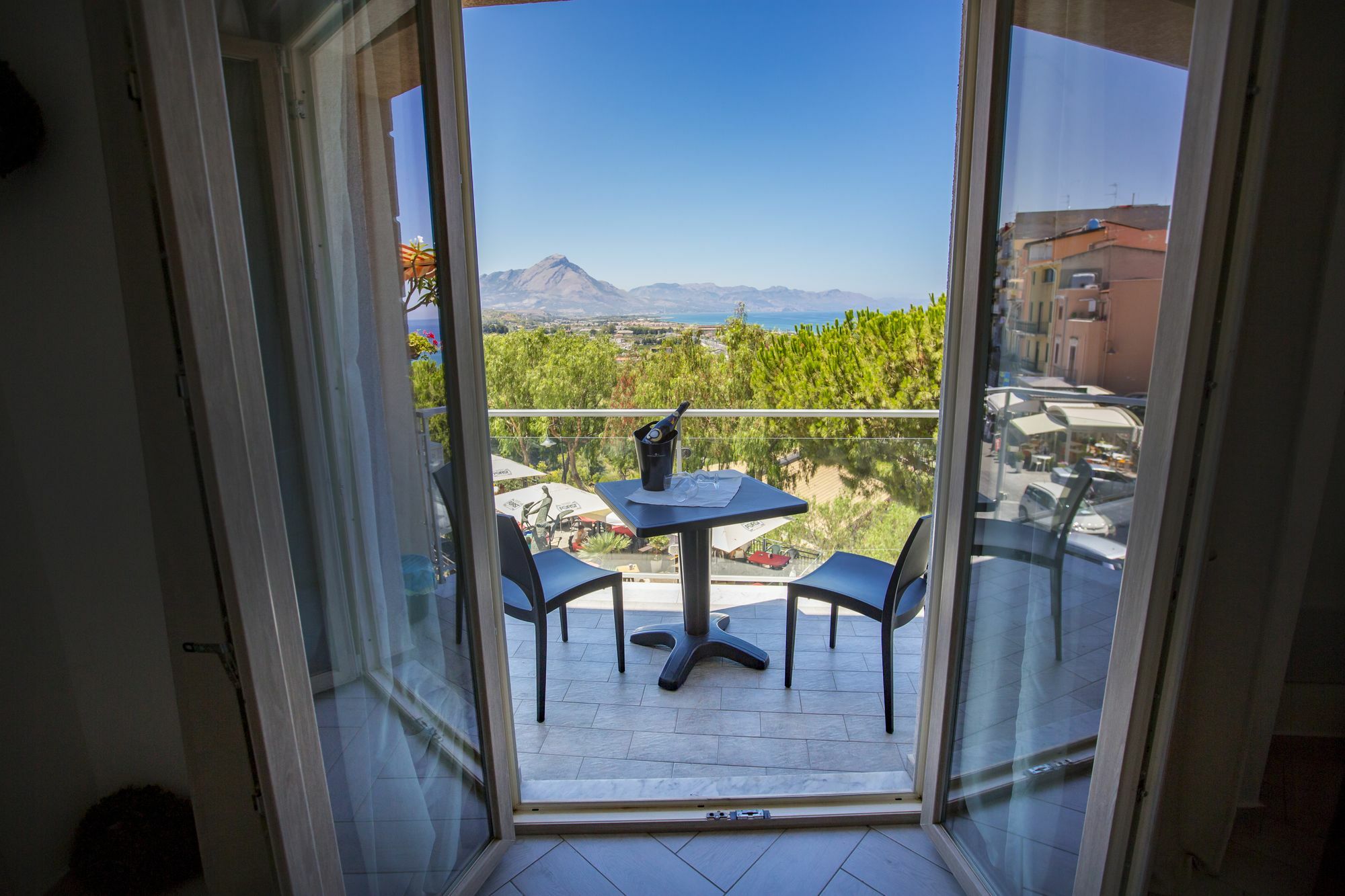 Belvedere Rent Rooms Campofelice Di Roccella Exterior foto
